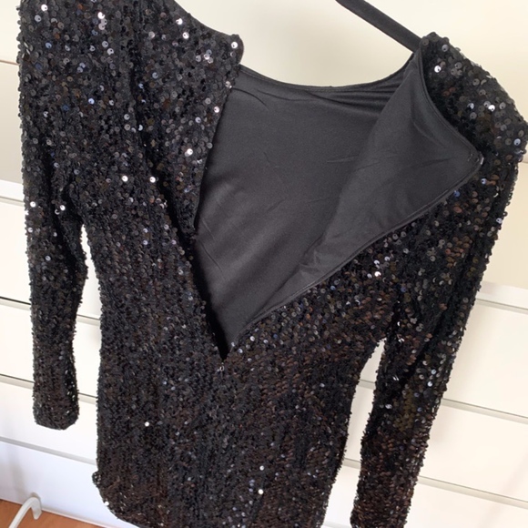 Black long sleeve sequins dress - Picture 2 of 5